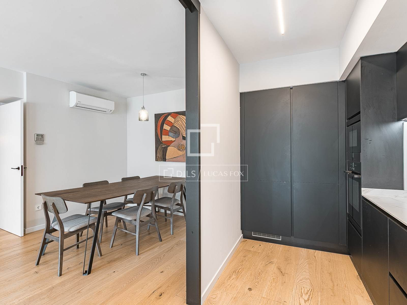Apartment à Barcelona, Espagne 3 chambres, 109 m2 No. 166796