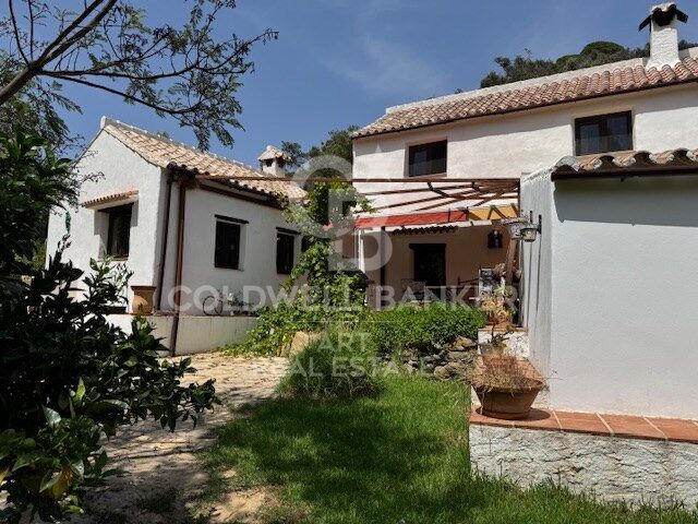 Talo Casares, Malaga, Espanja 4 makuuhuonetta, 200 m2 No. 158473
