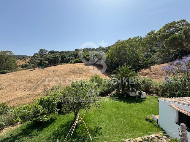 Talo Casares, Malaga, Espanja 4 makuuhuonetta, 200 m2 No. 158473