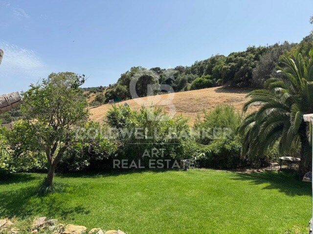 Talo Casares, Malaga, Espanja 4 makuuhuonetta, 200 m2 No. 158473