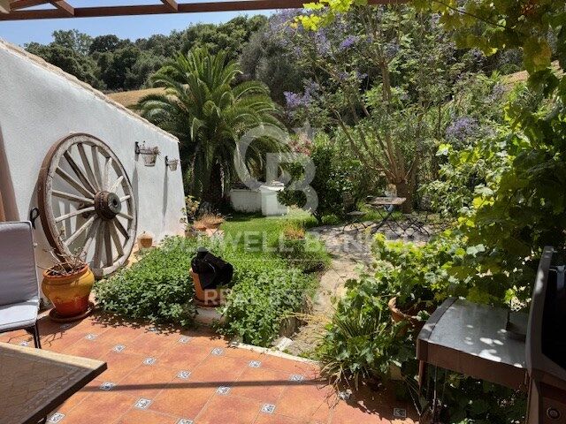 Talo Casares, Malaga, Espanja 4 makuuhuonetta, 200 m2 No. 158473