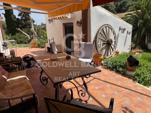 Talo Casares, Malaga, Espanja 4 makuuhuonetta, 200 m2 No. 158473