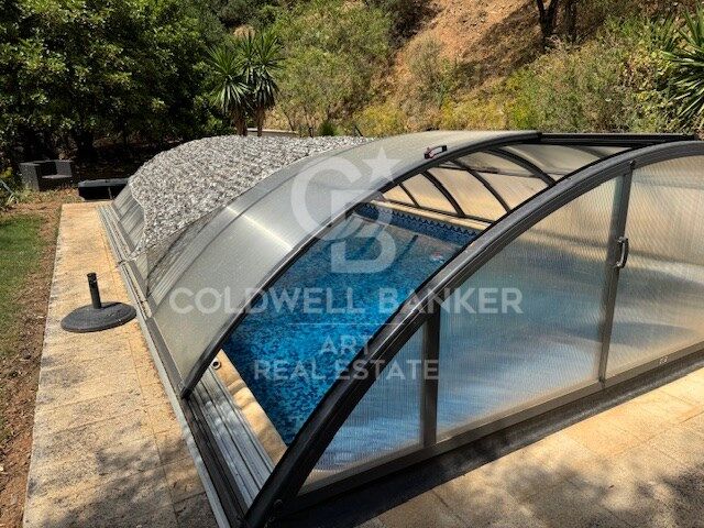 Talo Casares, Malaga, Espanja 4 makuuhuonetta, 200 m2 No. 158473