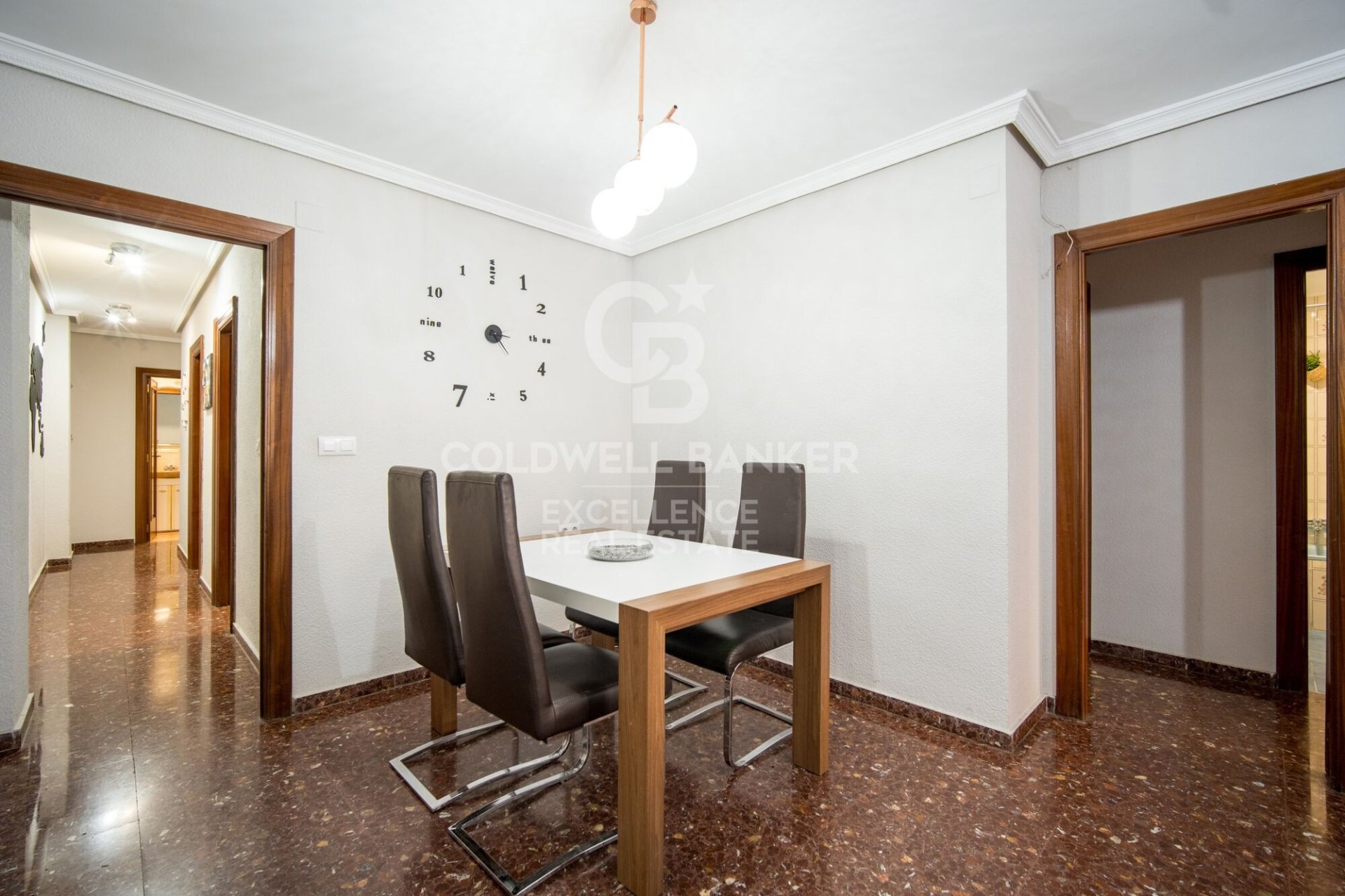 Apartment à Valencia, Espagne 4 chambres, 110 m2 No. 179179