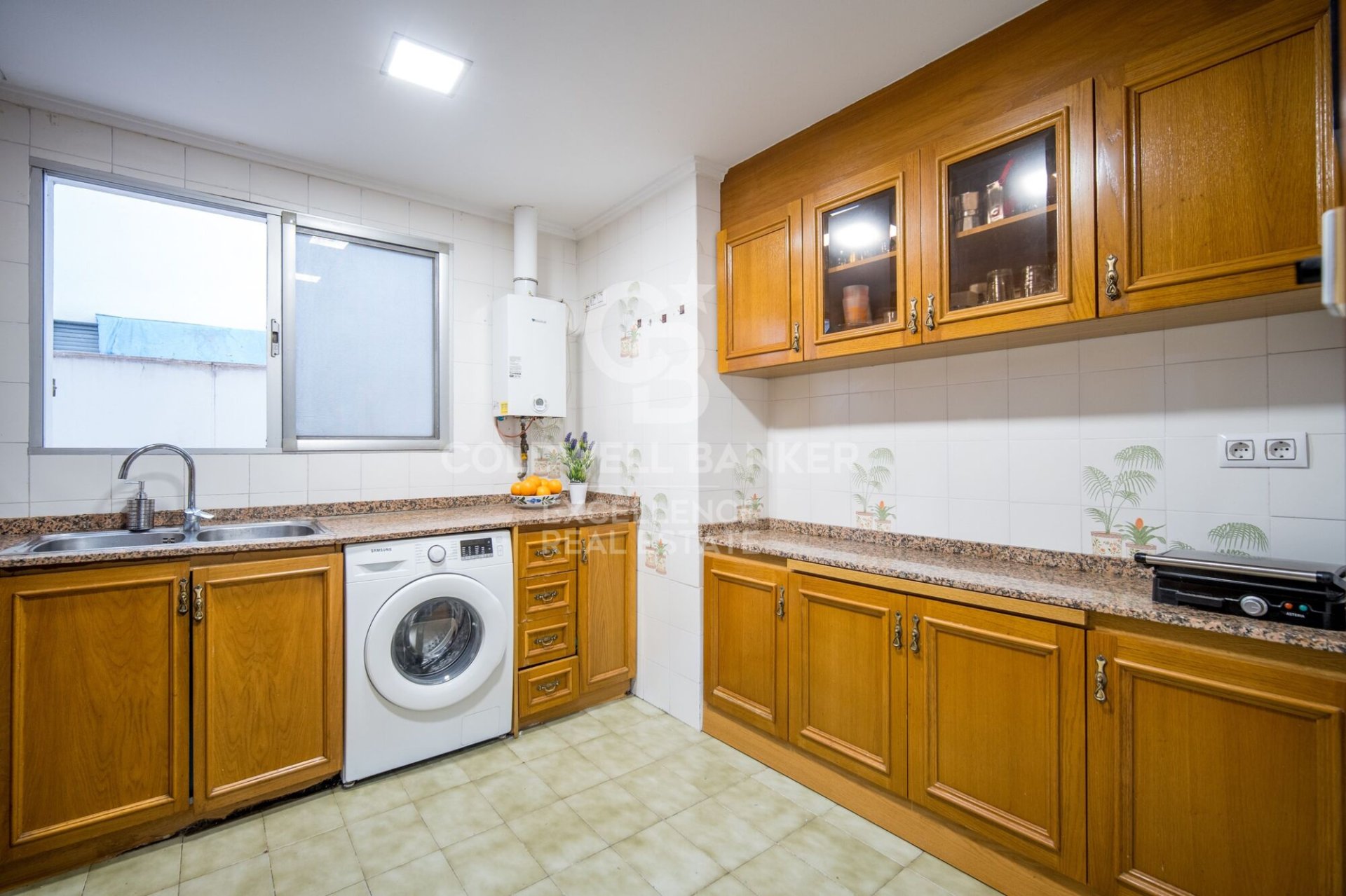 Apartment à Valencia, Espagne 4 chambres, 110 m2 No. 179179