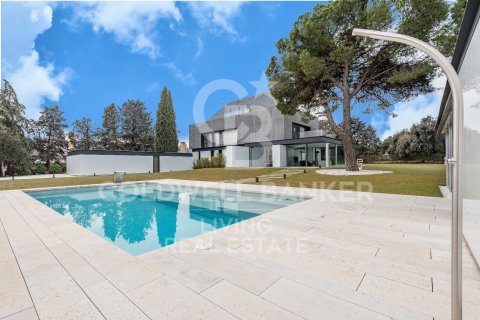 House in Pozuelo de Alarcon, Madrid, Spanien 7 Schlafzimmer, 700 m2 Nr. 179178