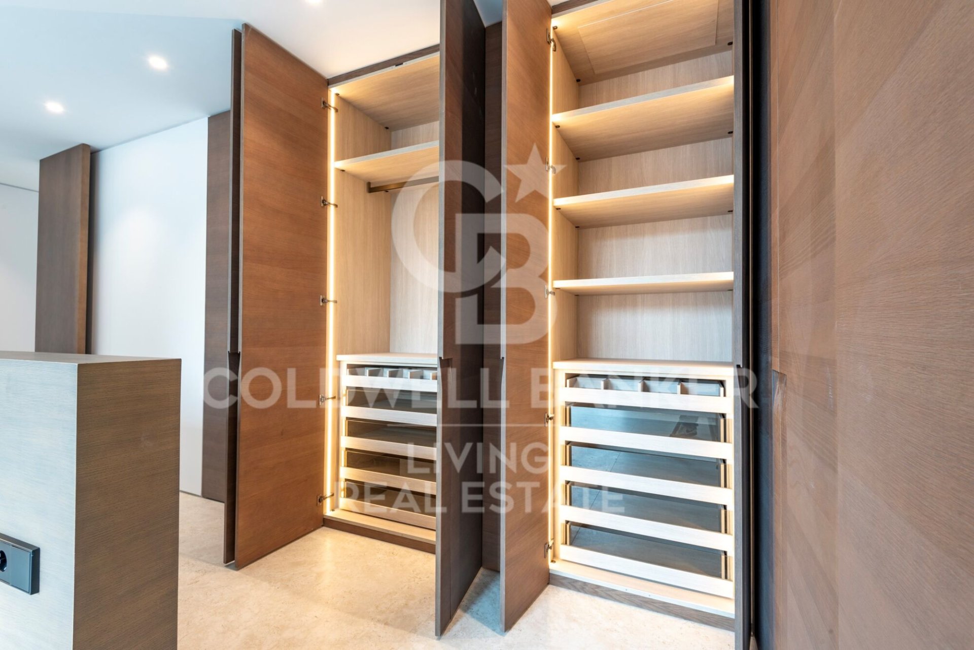 House in Pozuelo de Alarcon, Madrid, Spanien 7 Schlafzimmer, 700 m2 Nr. 179178