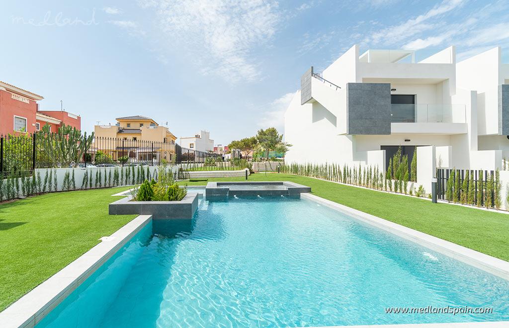 Apartamento en Los Balcones, Alicante, España 3 dormitorios, 82 m2 No. 9074