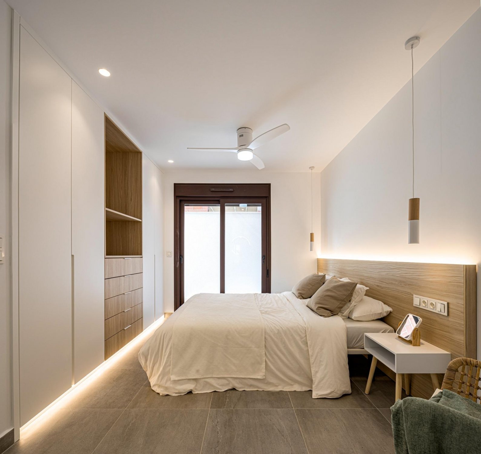 Bungalow in Pilar de la Horadada, Alicante, Spain 2 bedrooms, 74 sq.m. No. 103366