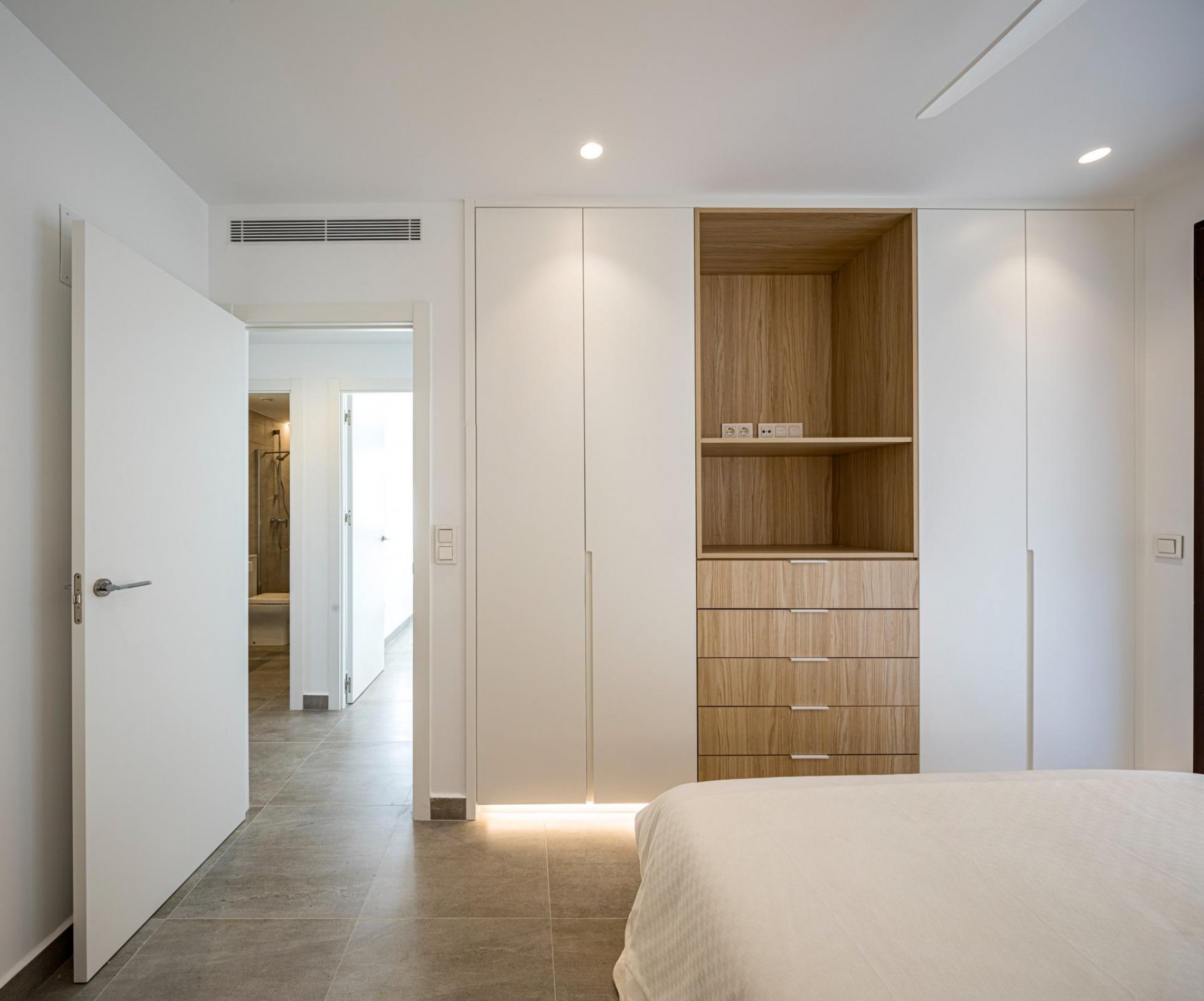 Bungalow in Pilar de la Horadada, Alicante, Spain 2 bedrooms, 74 sq.m. No. 103366