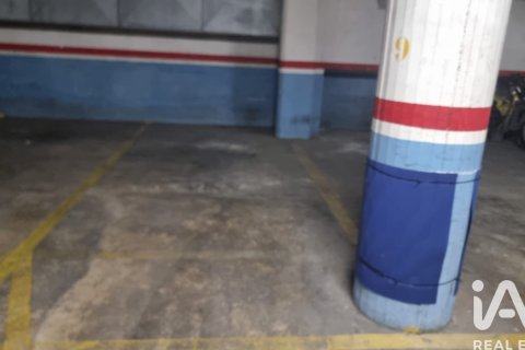 Parking à Vilanova i la Geltru, Barcelona, Espagne 13 m2 No. 185150