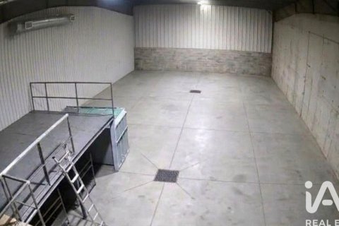 Commercial property in Valdefresno, Leon, Spain 1 bedroom, 314 sq.m. No. 185149