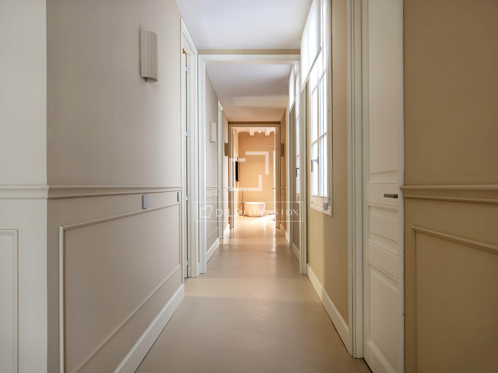 Apartamento en Barcelona, España 3 dormitorios, 250 m2 No. 161368