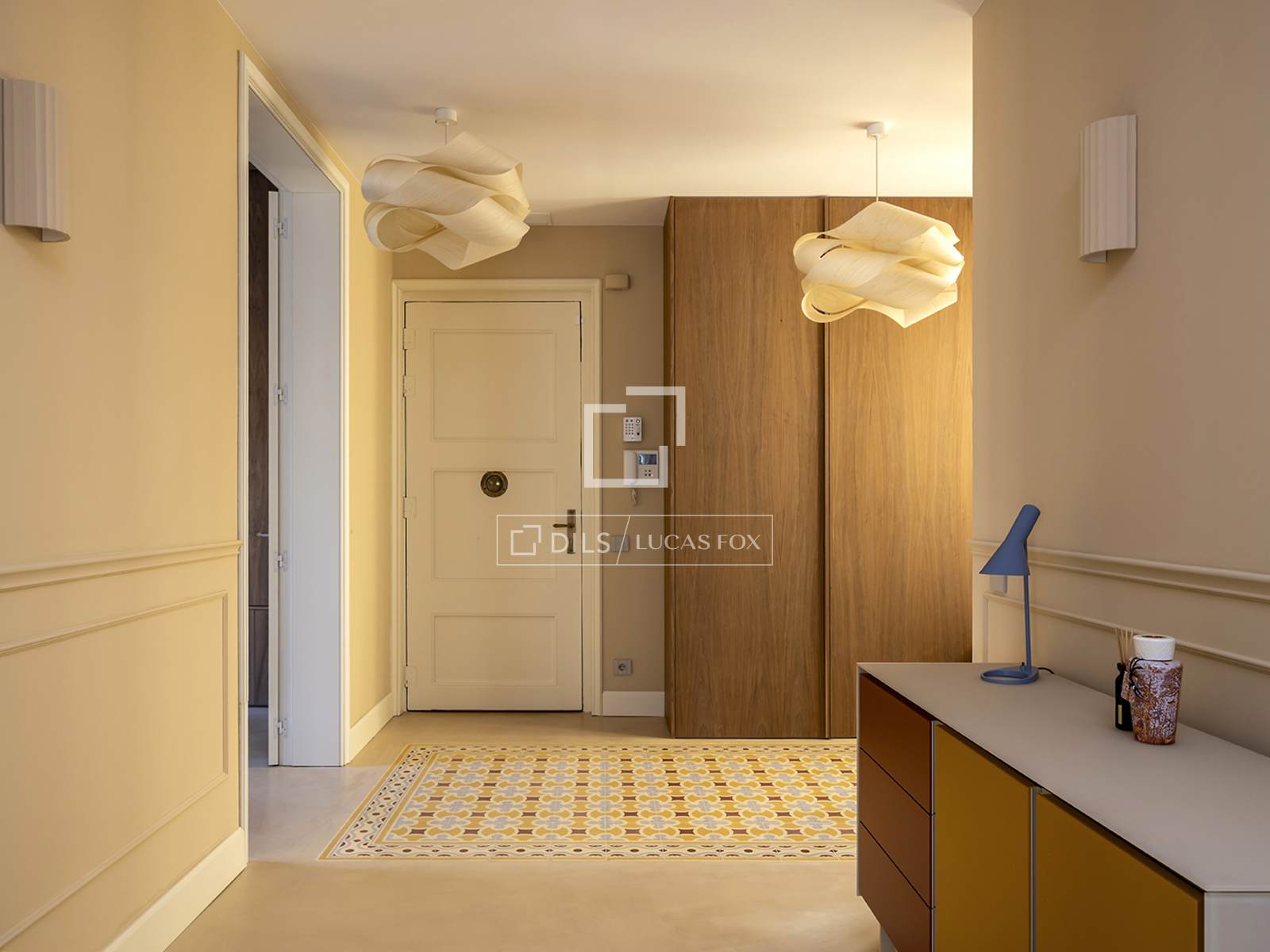 Apartamento en Barcelona, España 3 dormitorios, 250 m2 No. 161368