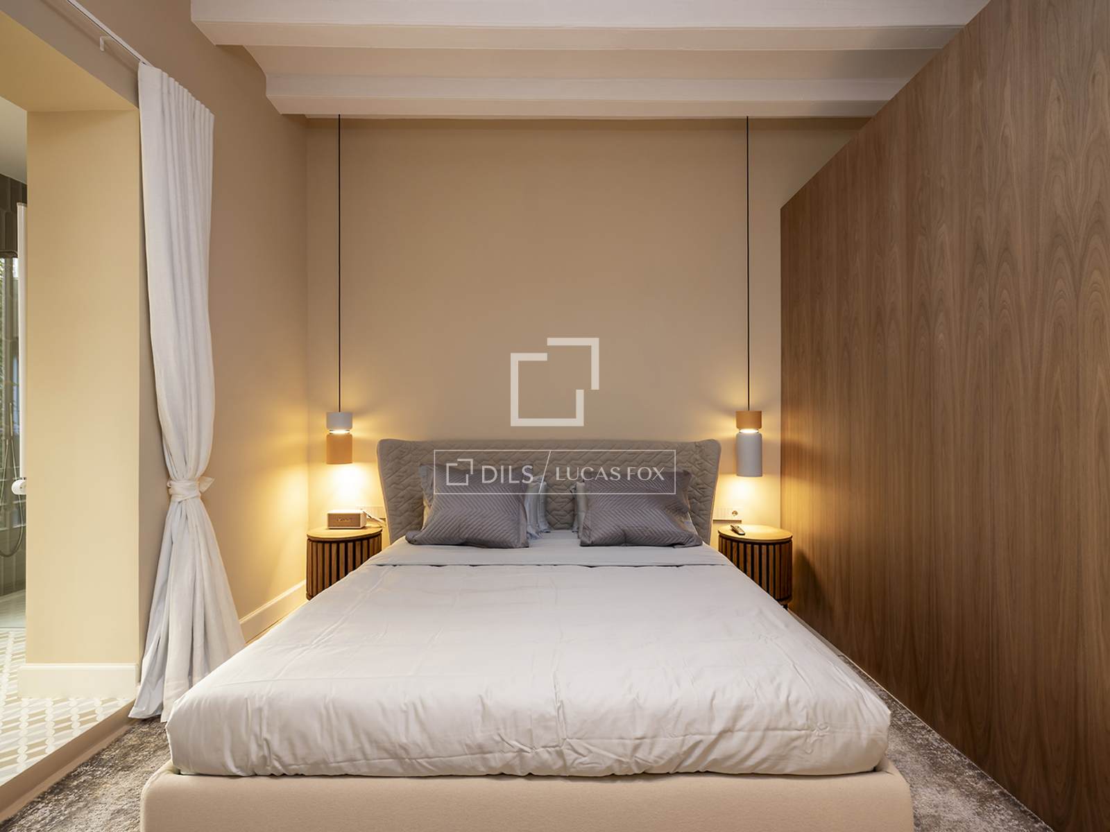 Apartamento en Barcelona, España 3 dormitorios, 250 m2 No. 161368