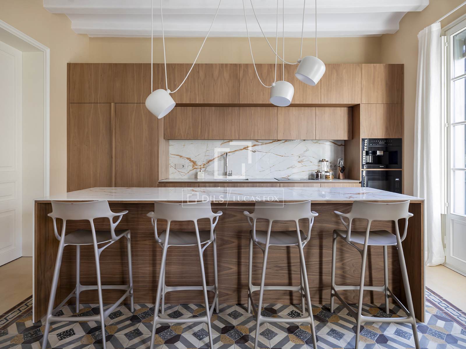 Apartamento en Barcelona, España 3 dormitorios, 250 m2 No. 161368