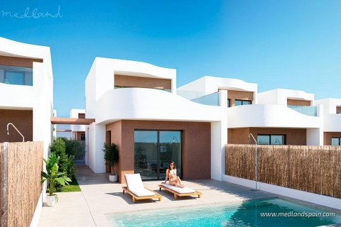 Villa a Los Montesinos, Alicante, Spagna 3 camere da letto, 129 mq. N° 196866