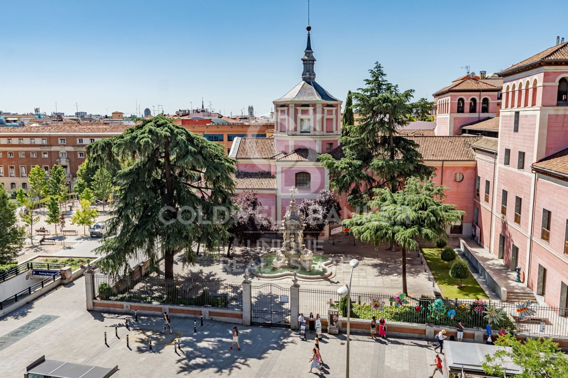 Lägenhet i Madrid, Spanien 3 sovrum, 212 kvm. Nr. 178510