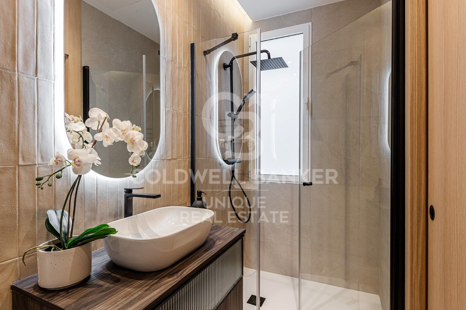 Apartment in Madrid, Spain 3 bedrooms, 127 sq.m. No. 156949