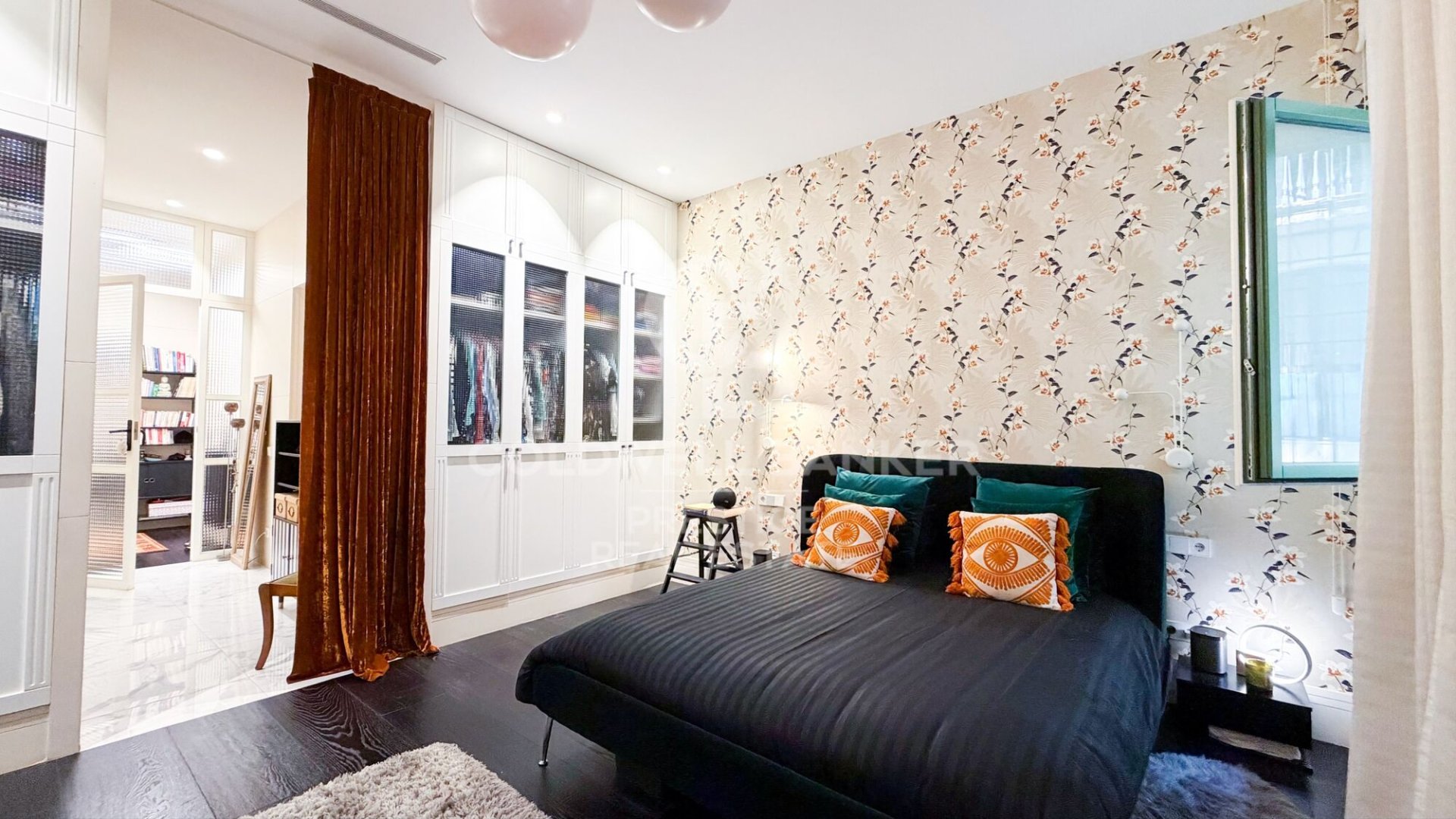 Duplex in Barcelona, Spain 3 bedrooms, 279 sq.m. No. 156948