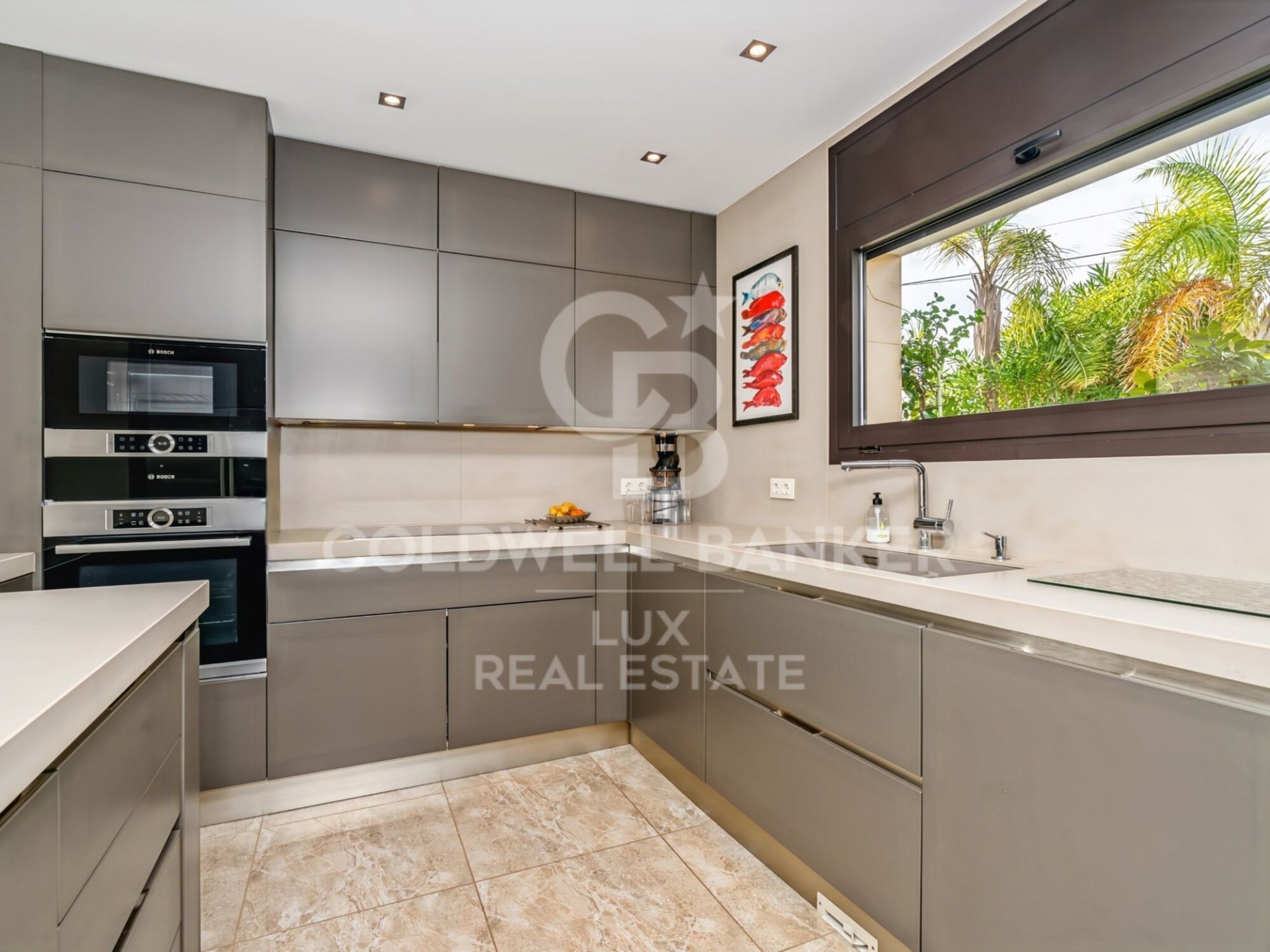 Villa i Roses, Girona, Spanien 9 sovrum, 1084 kvm. Nr. 156946