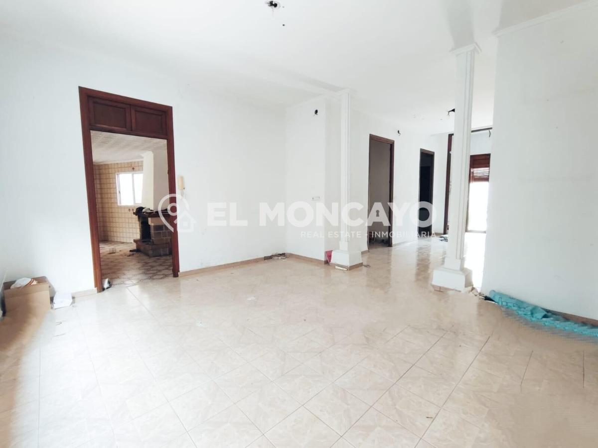 House à Daya Nueva, Alicante, Espagne 5 chambres, 227 m2 No. 149005