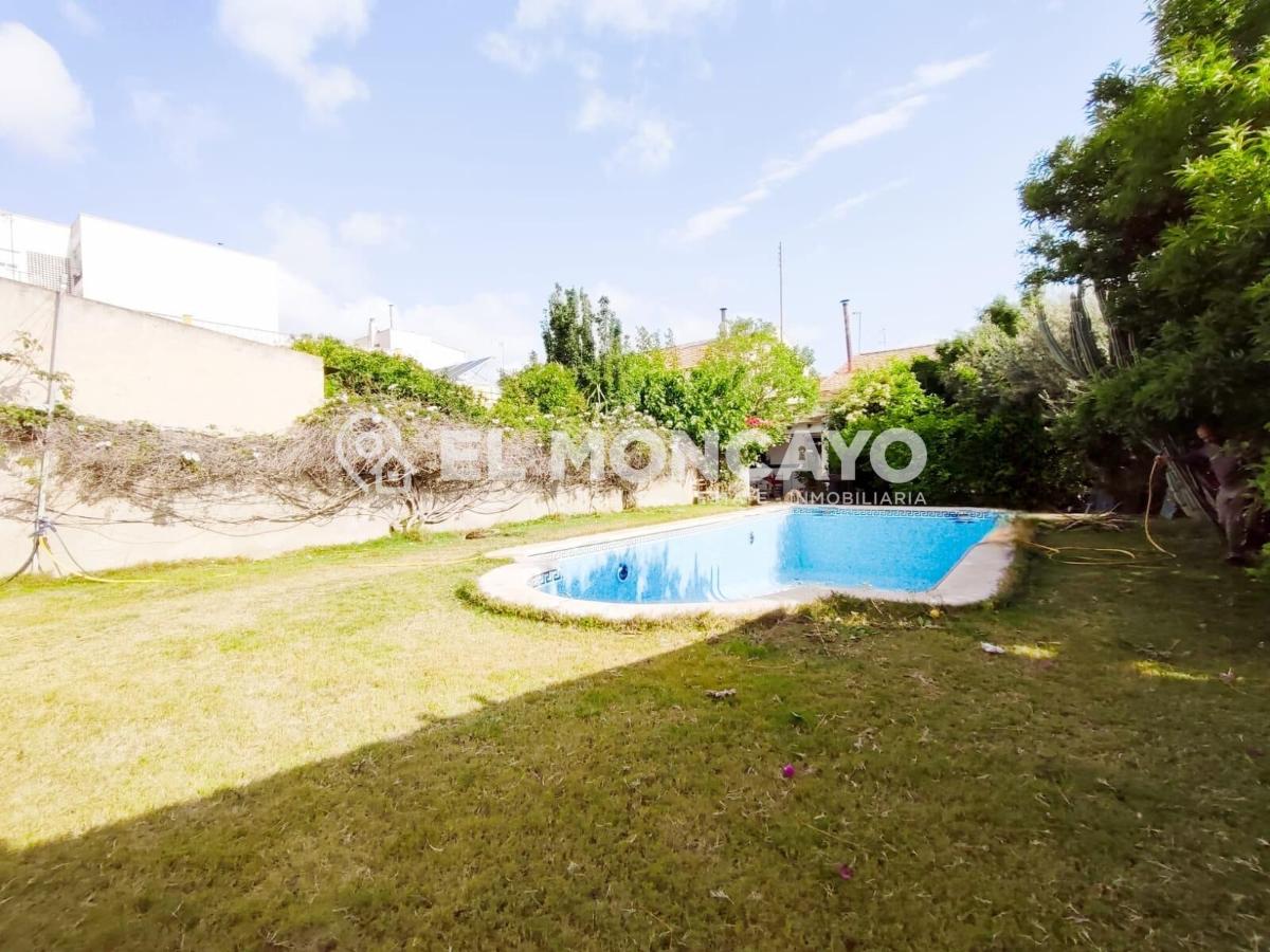 House à Daya Nueva, Alicante, Espagne 5 chambres, 227 m2 No. 149005