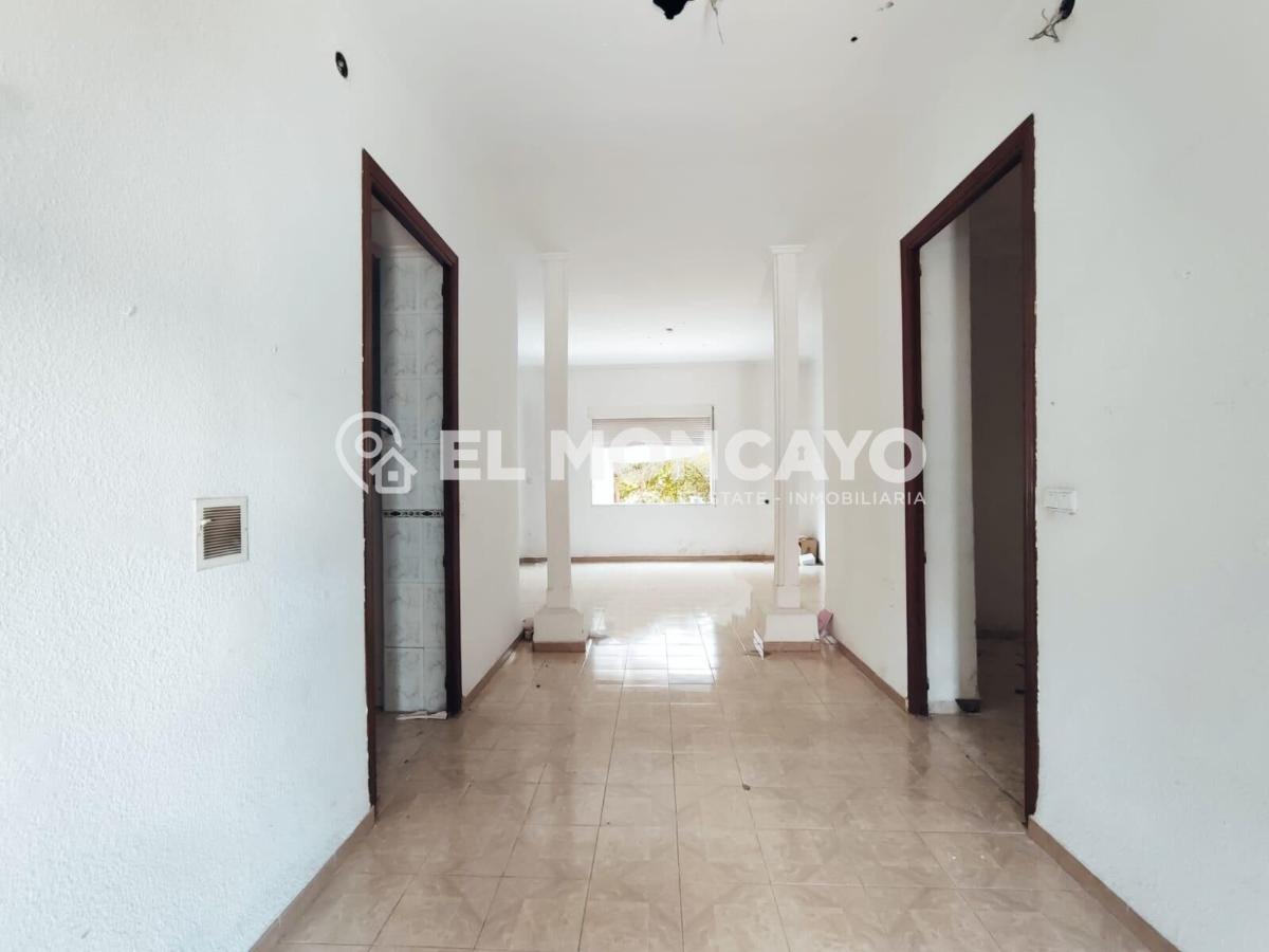House à Daya Nueva, Alicante, Espagne 5 chambres, 227 m2 No. 149005