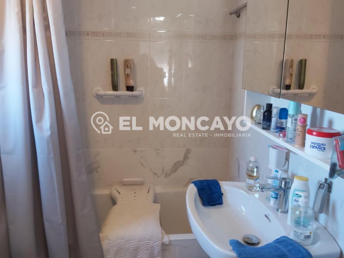 Villa in Alicante, Spain 2 bedrooms, 76 sq.m. No. 149002