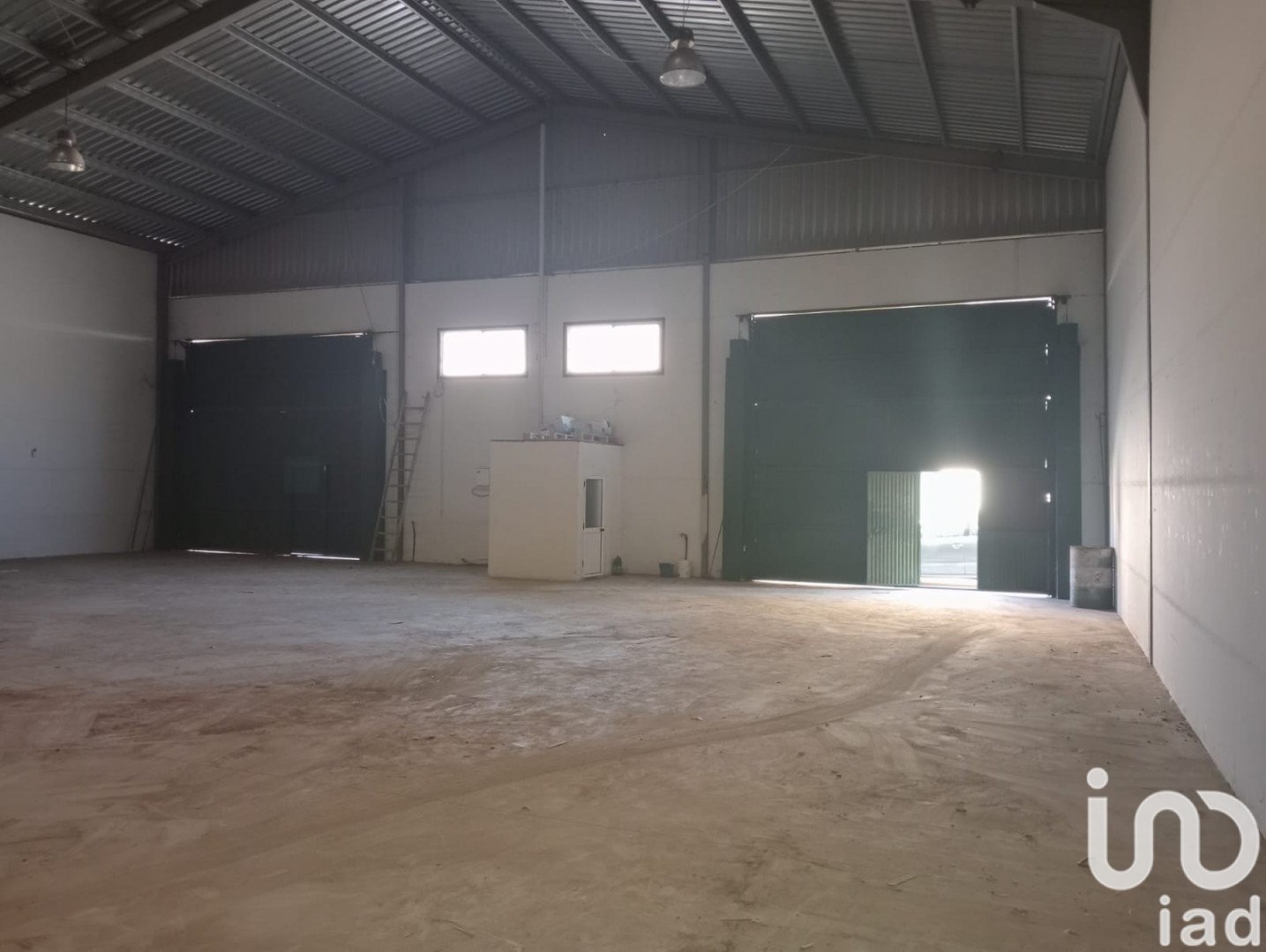 Commercial property in Canada Rosal, Seville, Spain 400 sq.m. No. 186102