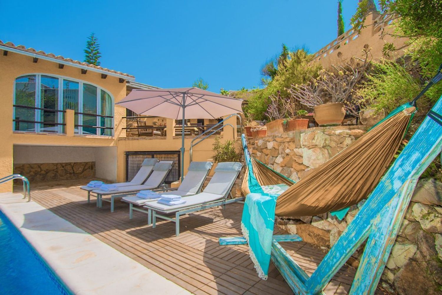 Villa i Calpe, Alicante, Spanien 3 sovrum, 160 kvm. Nr. 180900