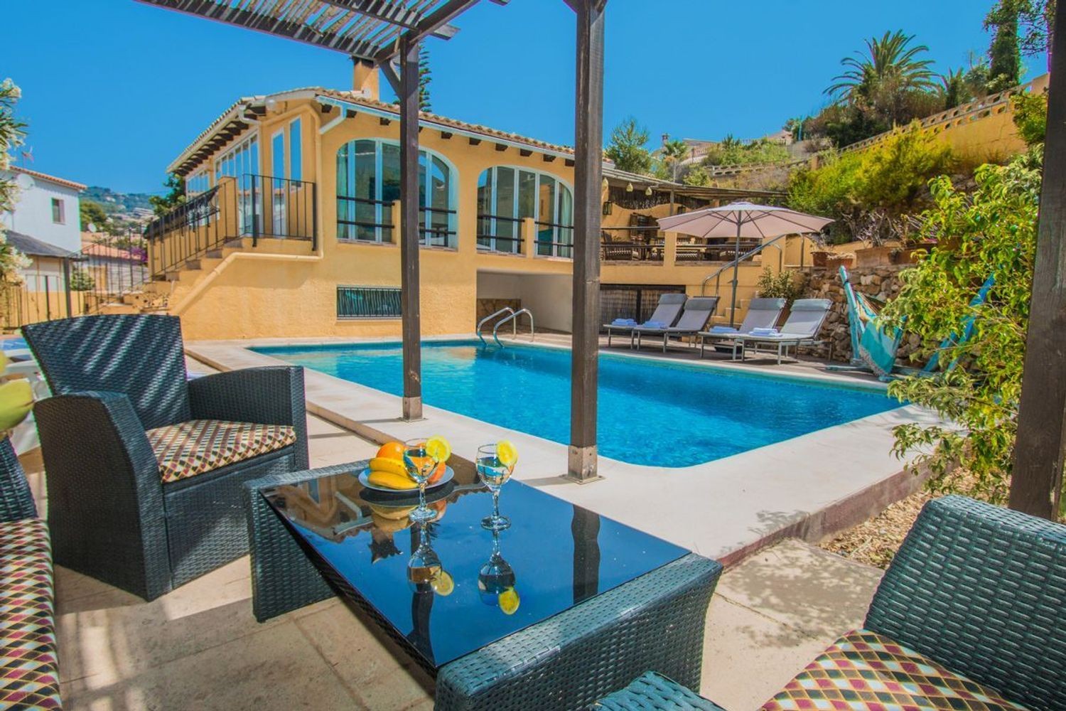 Villa i Calpe, Alicante, Spanien 3 sovrum, 160 kvm. Nr. 180900