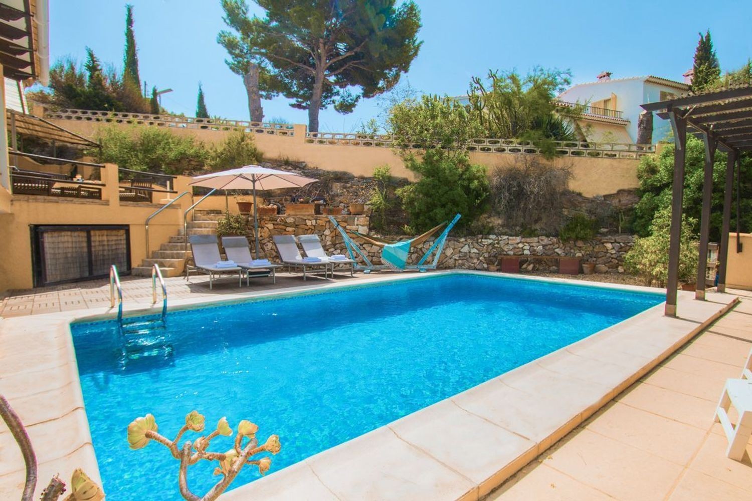 Villa i Calpe, Alicante, Spanien 3 sovrum, 160 kvm. Nr. 180900