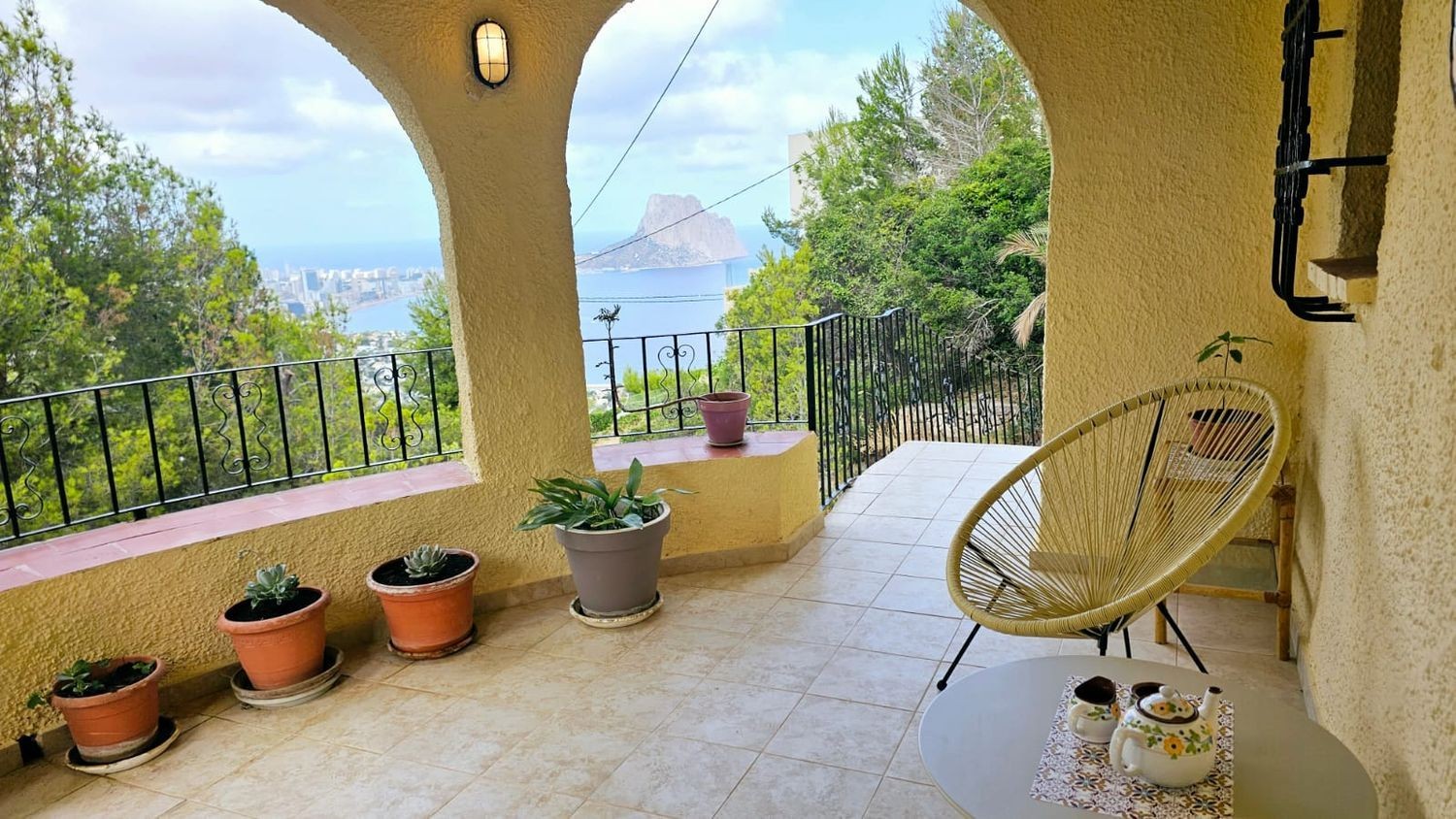 Villa i Calpe, Alicante, Spanien 3 sovrum, 163 kvm. Nr. 180901
