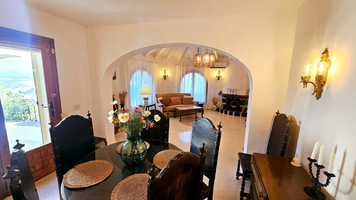 Villa i Calpe, Alicante, Spanien 3 sovrum, 163 kvm. Nr. 180901