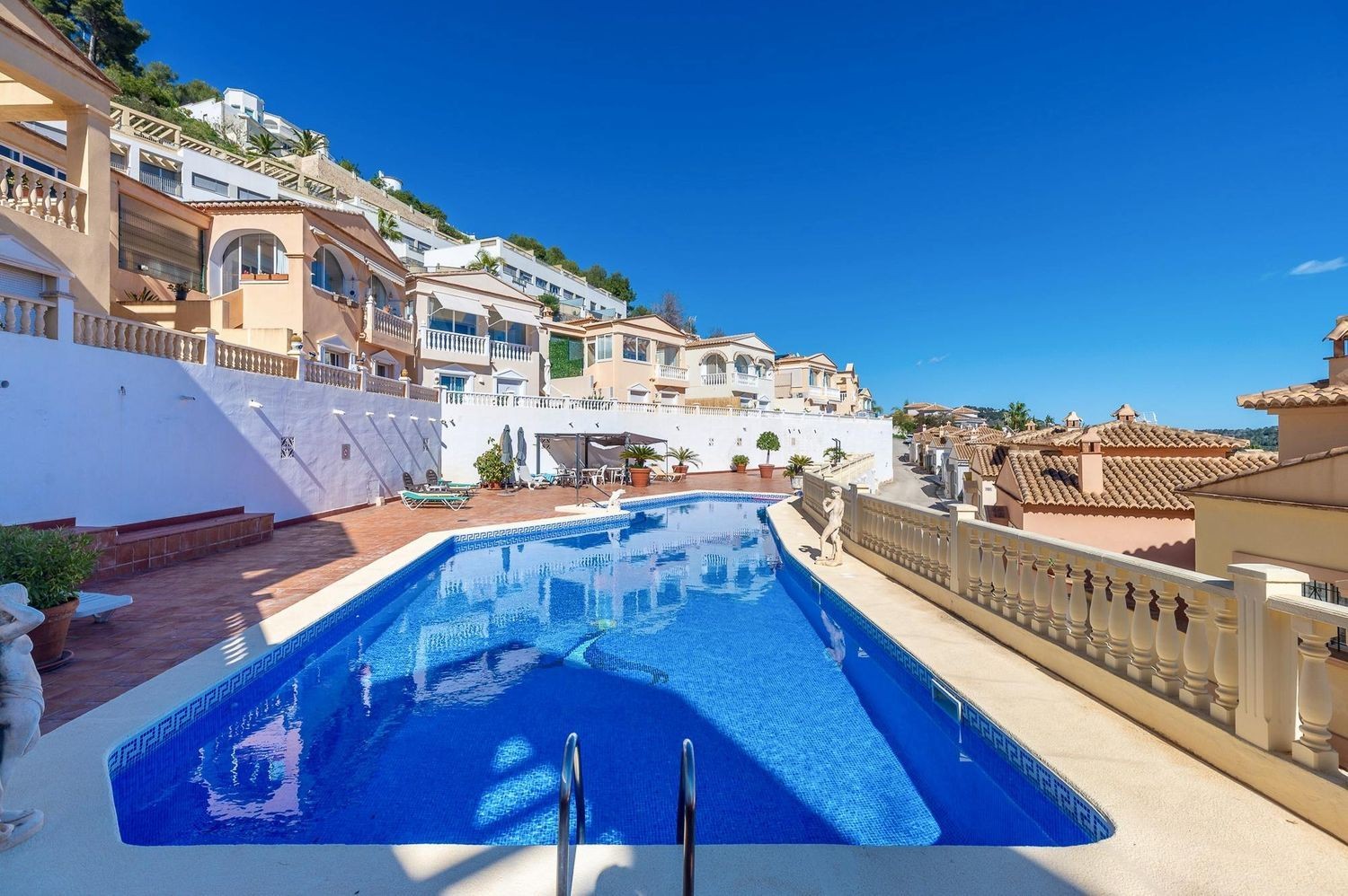Villa en Calpe, Alicante, España 3 dormitorios, 145 m2 No. 180899