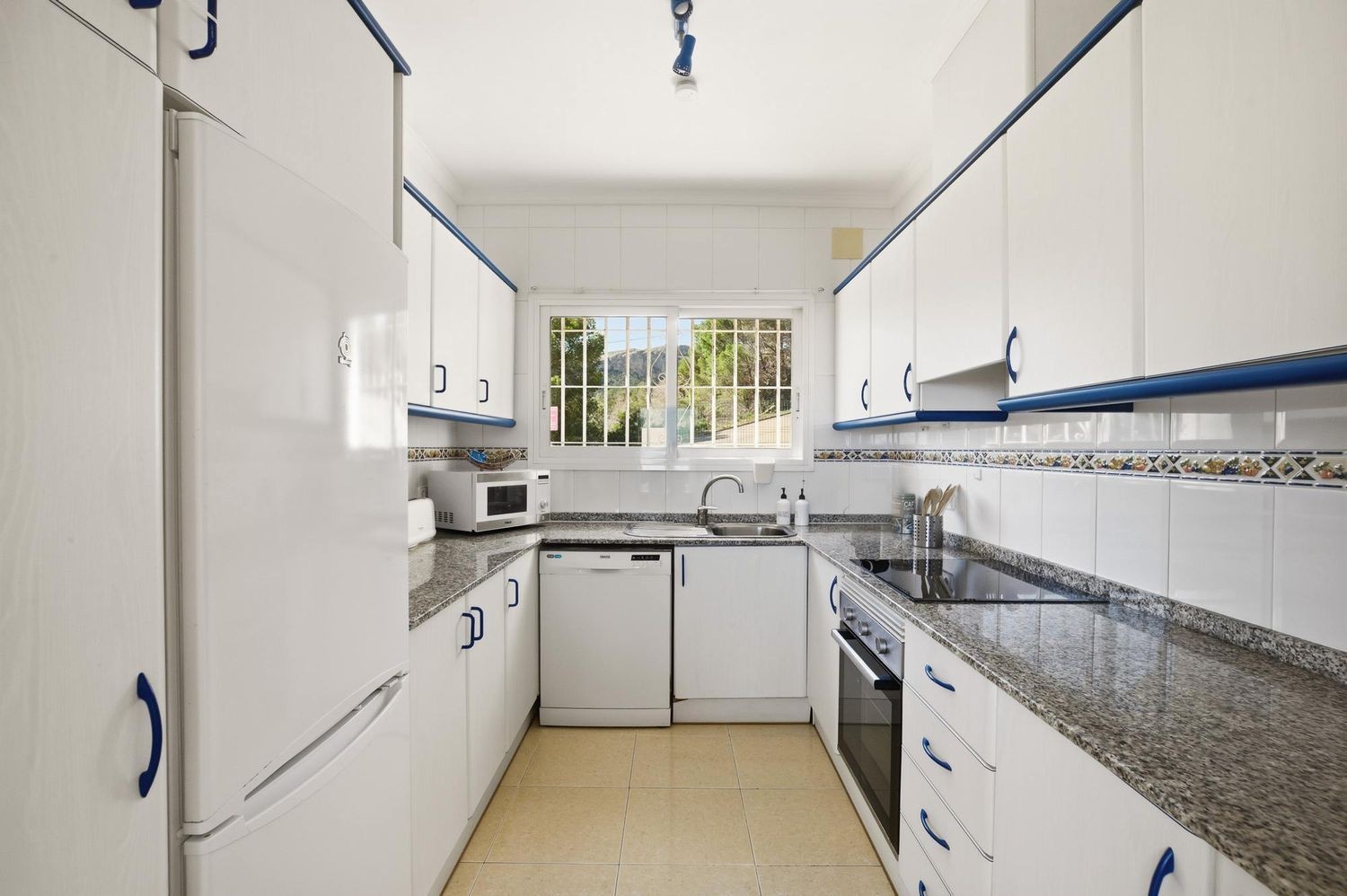 Villa en Calpe, Alicante, España 3 dormitorios, 145 m2 No. 180899