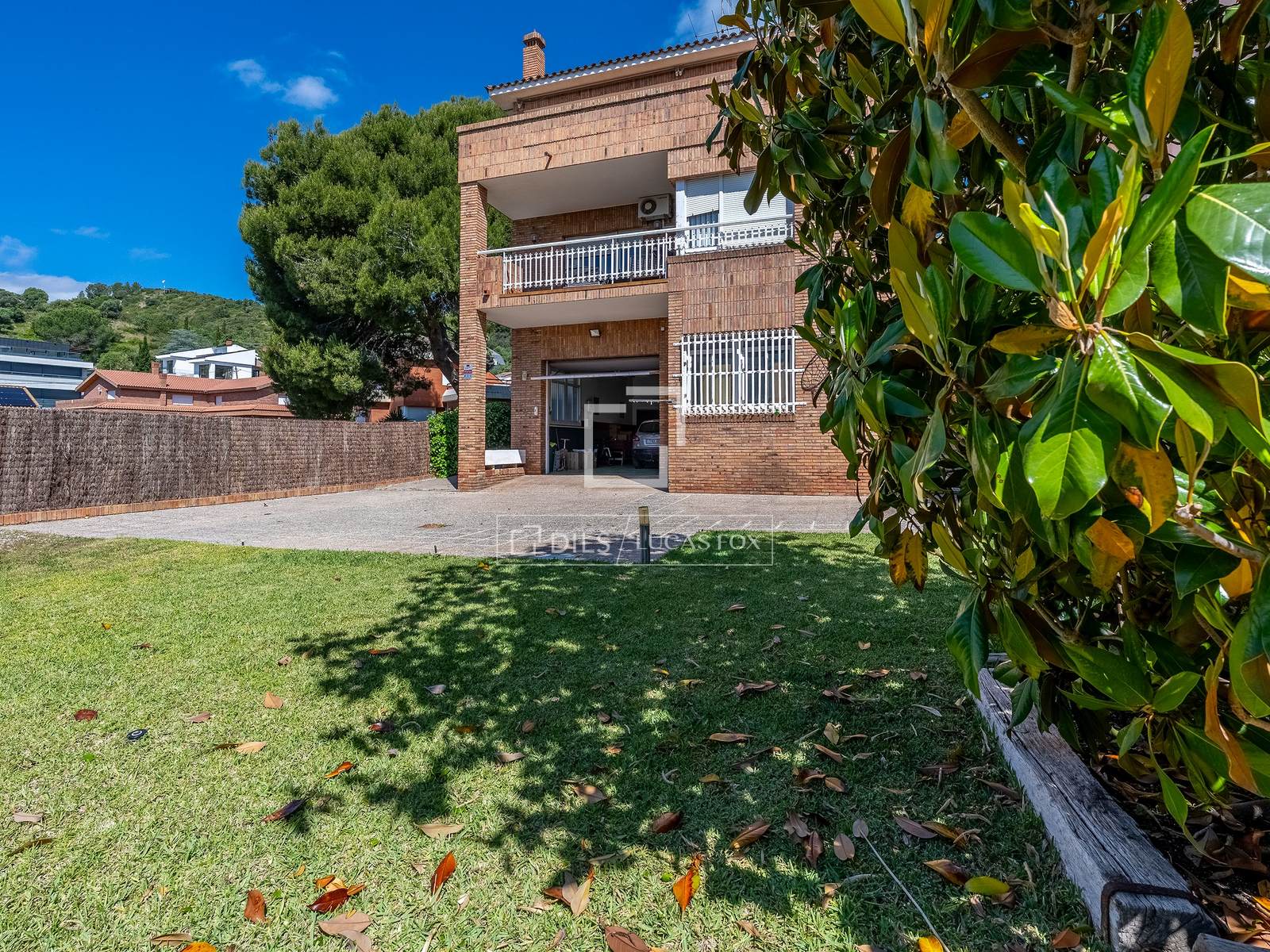 Villa in Sant Just Desvern, Barcelona, Spanien 5 Schlafzimmer, 378 m2 Nr. 167975