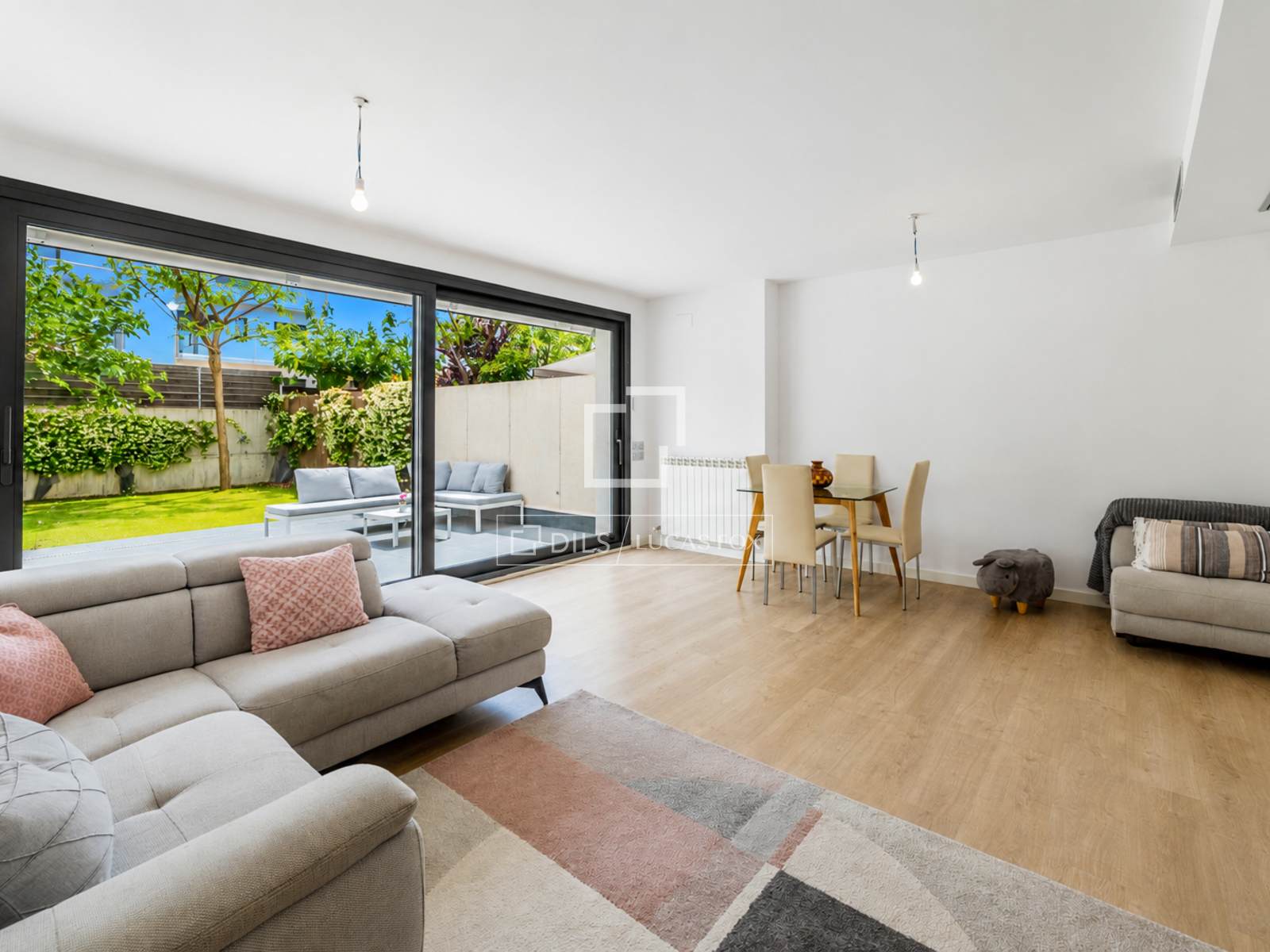 Villa i Sitges, Barcelona, Spanien 4 sovrum, 175 kvm. Nr. 167973