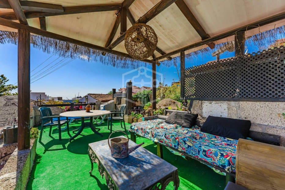 Commercial property in San Miguel de Abona, Tenerife, Spain 13 bedrooms, 893 sq.m. No. 168291