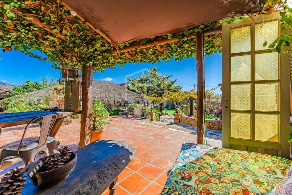 Commercial property in San Miguel de Abona, Tenerife, Spain 13 bedrooms, 893 sq.m. No. 168291