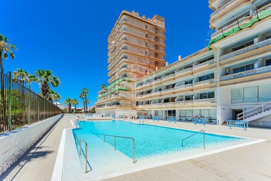 Commercial property à Arona, Tenerife, Espagne 110 m2 No. 168292