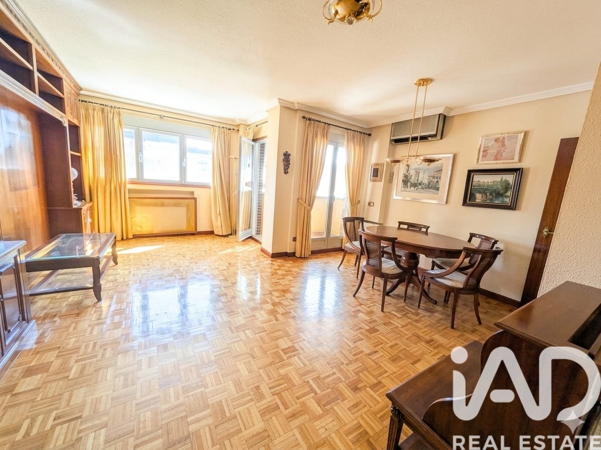 Dzīvoklis Madrid, Spānijā 3 istabas, 118 m2 Nr. 188374