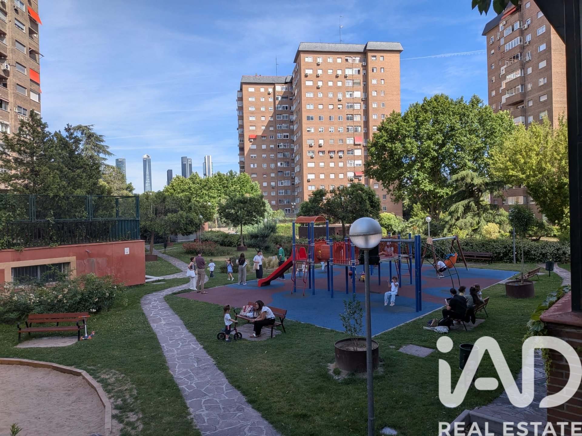 Dzīvoklis Madrid, Spānijā 3 istabas, 118 m2 Nr. 188374