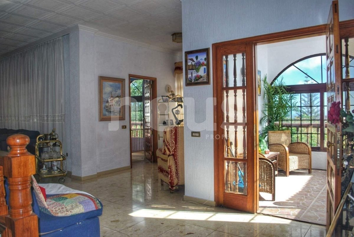 Villa i Tenerife, Spanien 5 sovrum, 460 kvm. Nr. 195907