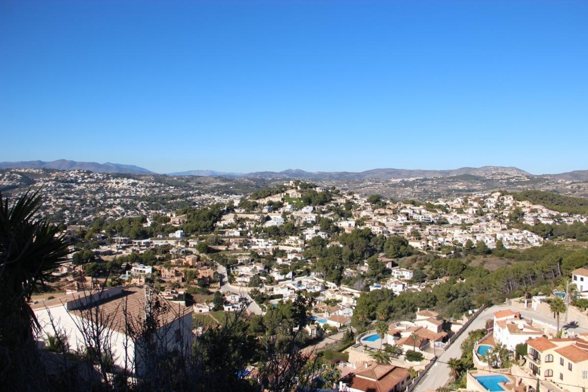 Villa in Moraira, Alicante, Spain 4 bedrooms, 400 sq.m. No. 80577