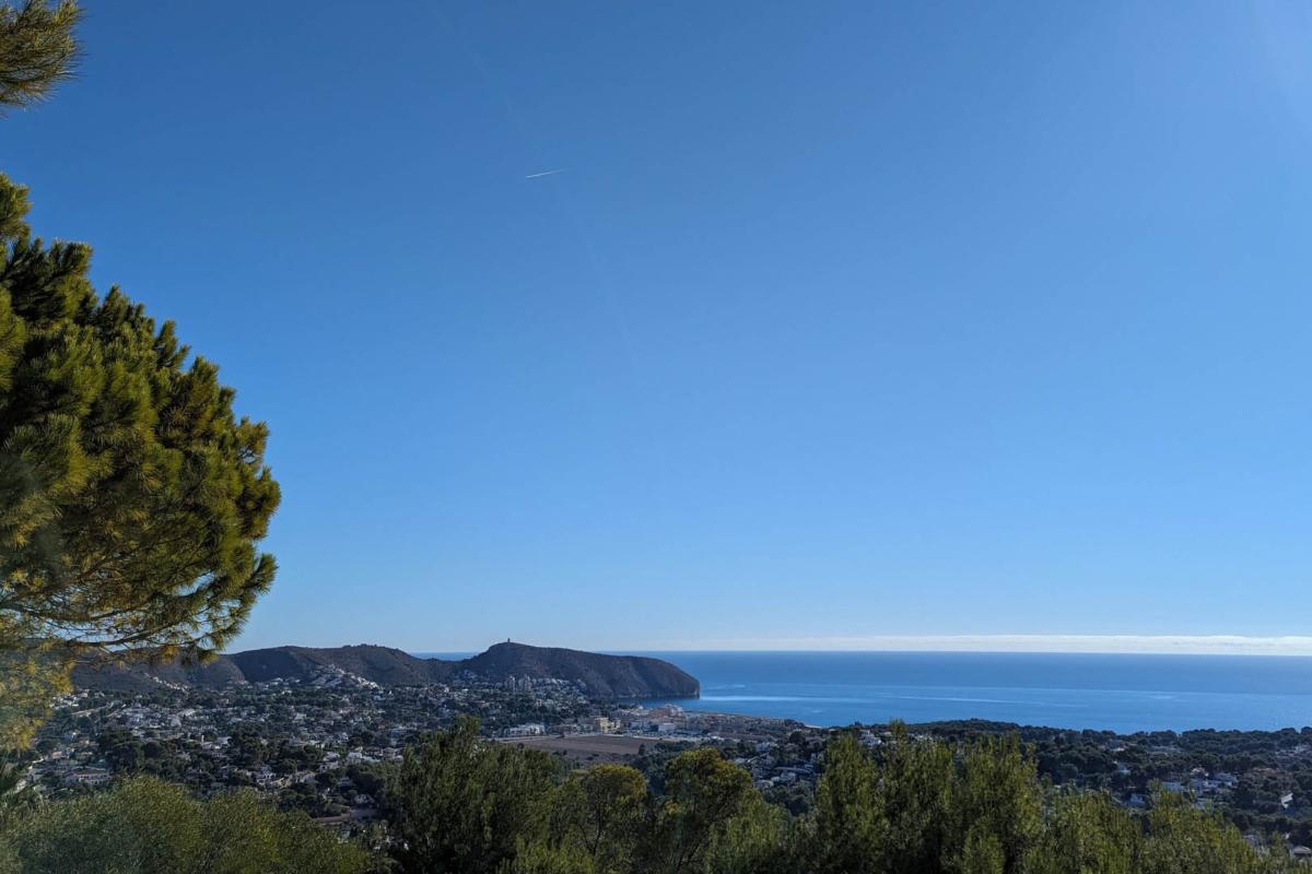 Villa in Moraira, Alicante, Spain 4 bedrooms, 400 sq.m. No. 80577