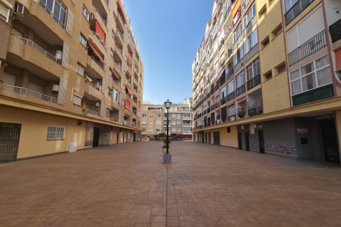 Apartament w Torrevieja, Alicante, Hiszpania 3 sypialnie, 86 mkw. nr 183098