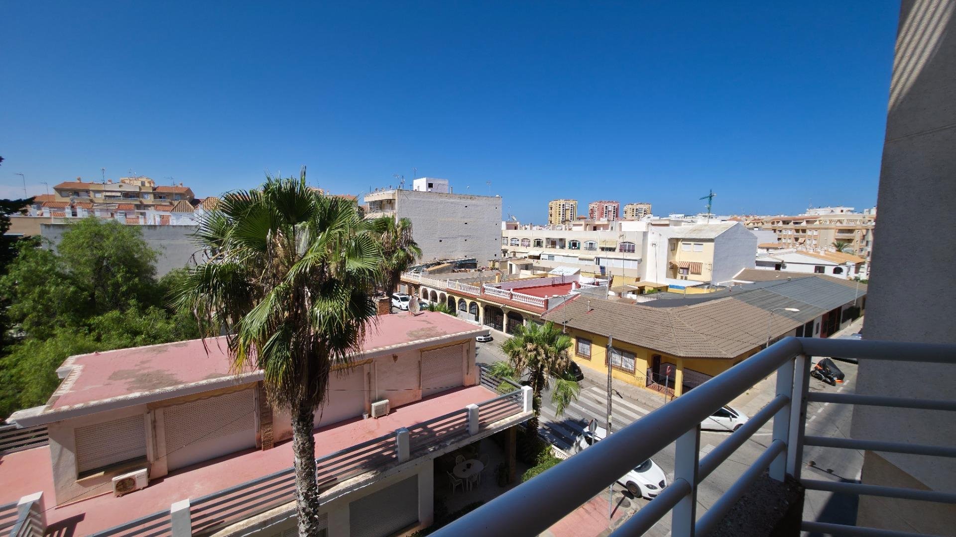Appartamento a Torrevieja, Alicante, Spagna 1 camera da letto, 55 mq. N° 183093