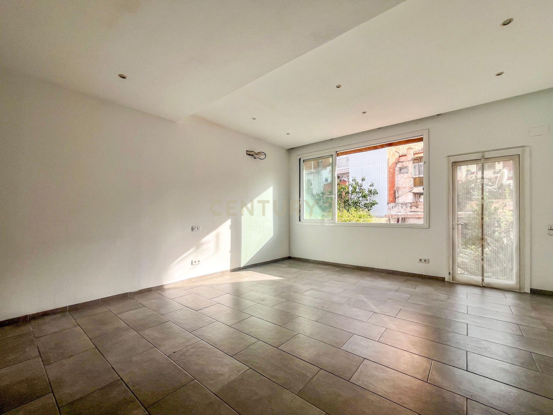 Apartament w Badalona, Barcelona, Hiszpania 3 sypialnie, 105 mkw. nr 196029